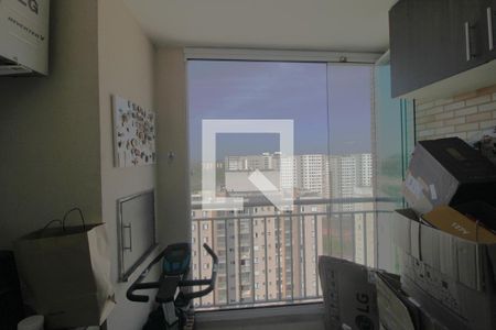 Sacada de apartamento à venda com 3 quartos, 75m² em Usina Piratininga, São Paulo