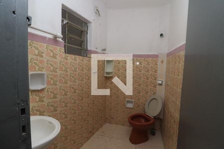 Banheiro de casa para alugar com 1 quarto, 60m² em Vila Mafra, São Paulo
