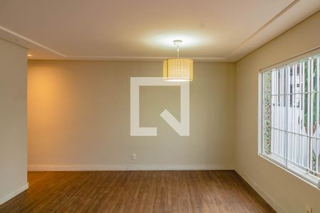 Sala de casa à venda com 3 quartos, 195m² em Vila Guarani (zona Sul), São Paulo