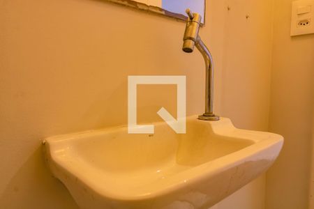 Lavabo  de casa à venda com 3 quartos, 195m² em Vila Guarani (zona Sul), São Paulo