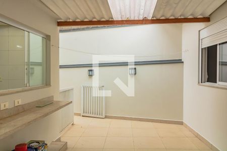 Casa à venda com 195m², 3 quartos e 2 vagas Casa à venda com 195m², 3 quartos e 2 vagasLavanderia