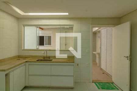 Casa à venda com 195m², 3 quartos e 2 vagas Casa à venda com 195m², 3 quartos e 2 vagasCozinha