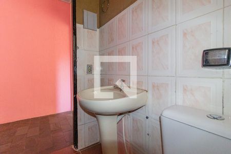 Banheiro de apartamento para alugar com 1 quarto, 50m² em Parque Jandaia, Carapicuíba