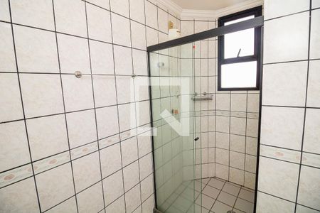 Apartamento para alugar com 121m², 3 quartos e 1 vaga Apartamento para alugar com 121m², 3 quartos e 1 vagaBanheiro da Suíte 1