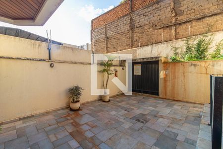 Apartamento para alugar com 121m², 3 quartos e 1 vaga Apartamento para alugar com 121m², 3 quartos e 1 vagaÁrea Comum