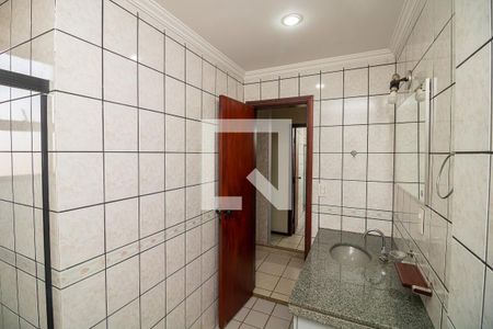 Apartamento para alugar com 121m², 3 quartos e 1 vaga Apartamento para alugar com 121m², 3 quartos e 1 vagaBanheiro da Suíte 1