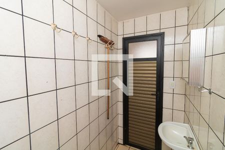 Apartamento para alugar com 121m², 3 quartos e 1 vaga Apartamento para alugar com 121m², 3 quartos e 1 vagaBanheiro - Área de Serviço