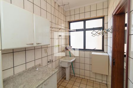 Apartamento para alugar com 121m², 3 quartos e 1 vaga Apartamento para alugar com 121m², 3 quartos e 1 vagaÁrea de Serviço