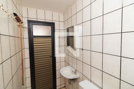 Apartamento para alugar com 121m², 3 quartos e 1 vaga Apartamento para alugar com 121m², 3 quartos e 1 vagaBanheiro - Área de Serviço
