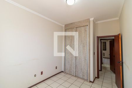 Apartamento para alugar com 121m², 3 quartos e 1 vaga Apartamento para alugar com 121m², 3 quartos e 1 vagaQuarto 2 - Armários