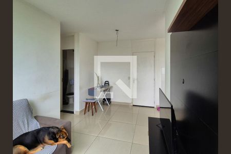 Sala de apartamento para alugar com 2 quartos, 62m² em Vargem Pequena, Rio de Janeiro