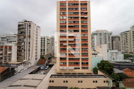 Apartamento à venda com 118m², 4 quartos e 1 vaga Apartamento à venda com 118m², 4 quartos e 1 vagaSuite