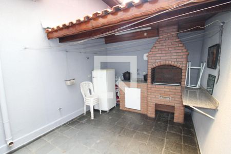 Casa à venda com 200m², 3 quartos e 4 vagasÁrea de Serviço