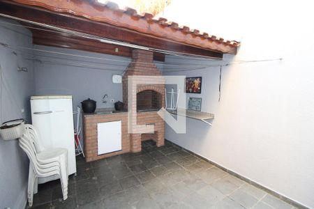 Casa à venda com 200m², 3 quartos e 4 vagasÁrea de Serviço