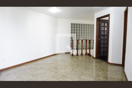 Apartamento para alugar com 143m², 3 quartos e 2 vagasSala - Segundo Andar