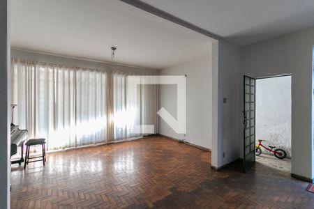 Sala de casa à venda com 4 quartos, 435m² em Santo Antônio, Belo Horizonte