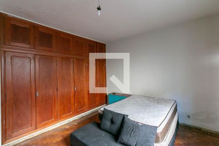 Casa à venda com 435m², 4 quartos e 3 vagas Casa à venda com 435m², 4 quartos e 3 vagasSuíte