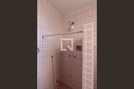 Casa à venda com 435m², 4 quartos e 3 vagas Casa à venda com 435m², 4 quartos e 3 vagasSuíte