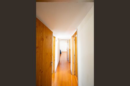 Corredor de apartamento à venda com 3 quartos, 112m² em Vila Clementino, São Paulo