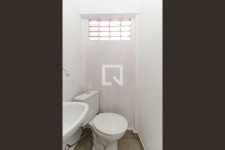 Casa à venda com 80m², 4 quartos e 2 vagasLavabo