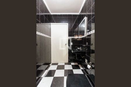 Casa à venda com 80m², 4 quartos e 2 vagasBanheiro