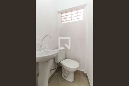 Casa à venda com 80m², 4 quartos e 2 vagasLavabo