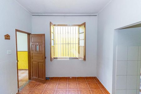 Quarto 1 de casa para alugar com 2 quartos, 50m² em Irajá, Rio de Janeiro