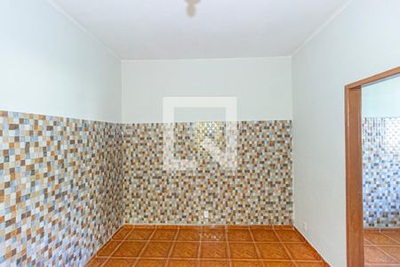 Casa para alugar com 2 quartos, 50m² em Irajá, Rio de Janeiro