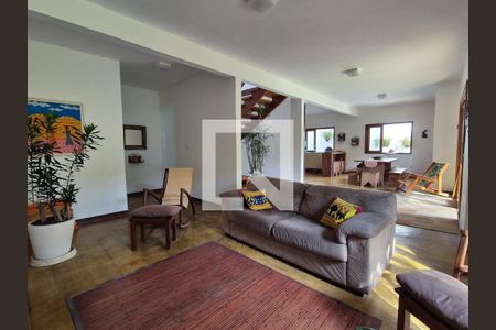 sala de casa de condomínio para alugar com 5 quartos, 350m² em Vargem Grande, Rio de Janeiro