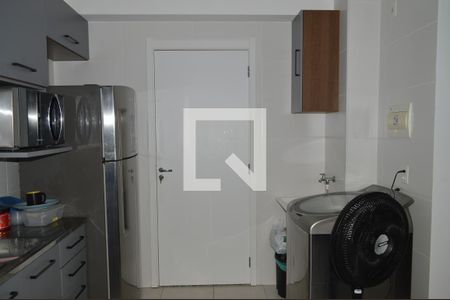 Cozinha e Área de Serviço de apartamento à venda com 2 quartos, 42m² em Cambuci, São Paulo