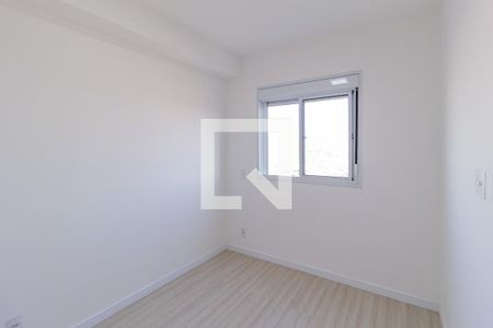 Quarto 1 de apartamento para alugar com 2 quartos, 37m² em Jardim Copiuva, Carapicuíba