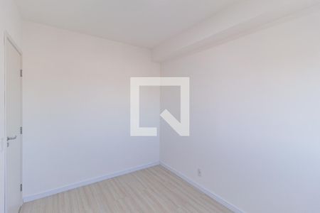 Quarto 1 de apartamento para alugar com 2 quartos, 37m² em Jardim Copiuva, Carapicuíba