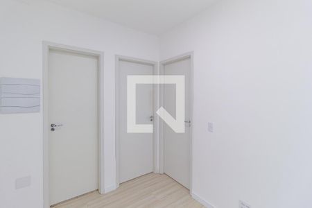 Sala de apartamento para alugar com 2 quartos, 37m² em Jardim Copiuva, Carapicuíba
