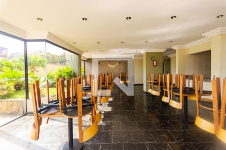 Apartamento para alugar com 130m², 3 quartos e 2 vagasÁrea comum - Salão de festas