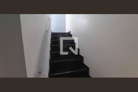 Escada de apartamento à venda com 3 quartos, 120m² em Vila Osasco, Osasco