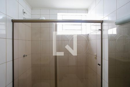 Banheiro de apartamento para alugar com 3 quartos, 87m² em Sarandi, Porto Alegre