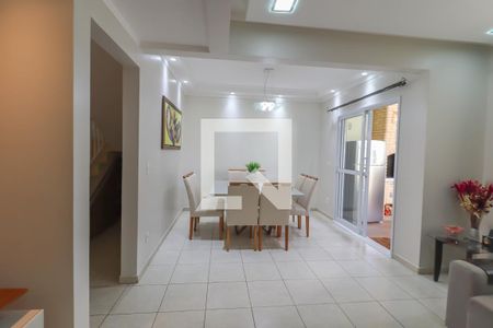Sala de casa de condomínio à venda com 4 quartos, 159m² em Medeiros, Jundiaí