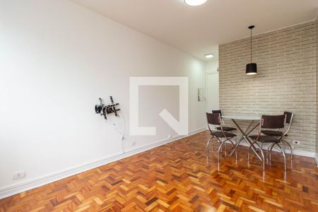 Apartamento à venda com 70m², 2 quartos e 1 vagaSala