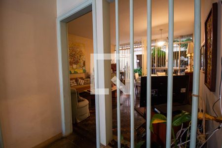 Sala de casa à venda com 5 quartos, 290m² em Água Branca, São Paulo
