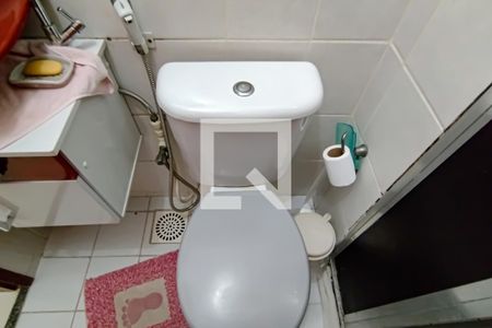 banheiro de apartamento para alugar com 1 quarto, 100m² em Curicica, Rio de Janeiro