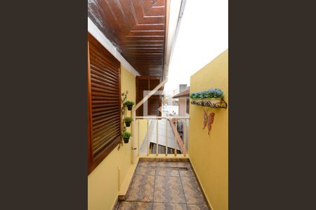 Casa de condomínio à venda com 130m², 4 quartos e 5 vagasTerraço