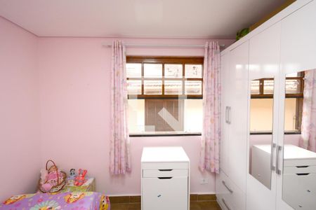 Casa de condomínio à venda com 130m², 4 quartos e 5 vagasQuarto 2