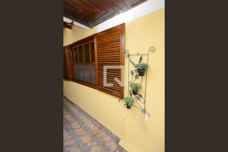Casa de condomínio à venda com 130m², 4 quartos e 5 vagasTerraço