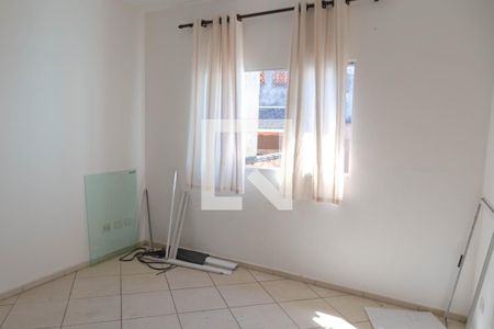 Casa para alugar com 100m², 2 quartos e 2 vagasQuarto 2