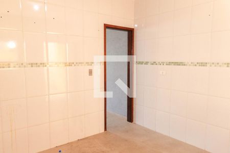 Casa para alugar com 100m², 2 quartos e 2 vagasCozinha