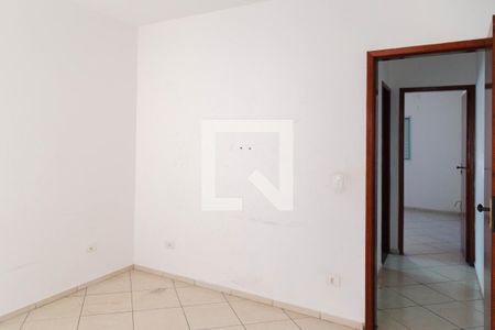 Casa para alugar com 100m², 2 quartos e 2 vagasQuarto 2