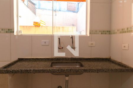 Casa para alugar com 100m², 2 quartos e 2 vagasCozinha