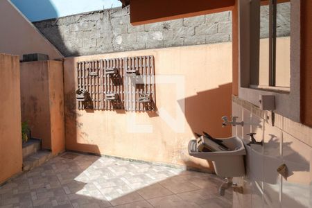 Casa para alugar com 100m², 2 quartos e 2 vagasÁrea de Serviço
