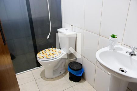 Casa à venda com 125m², 2 quartos e 2 vagas Casa à venda com 125m², 2 quartos e 2 vagasBanheiro