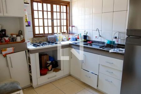 Casa à venda com 125m², 2 quartos e 2 vagas Casa à venda com 125m², 2 quartos e 2 vagasCozinha